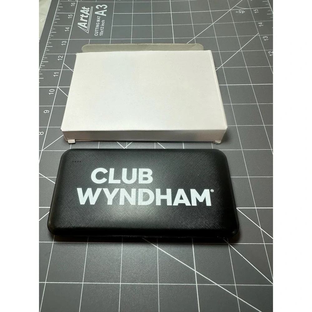 Club Wyndham 10000mAh External Portable Power Bank Backup Battery Charger NEW